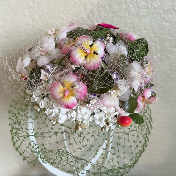 Vintage 1960’s Floral and Berry Veiled Hat main image 10